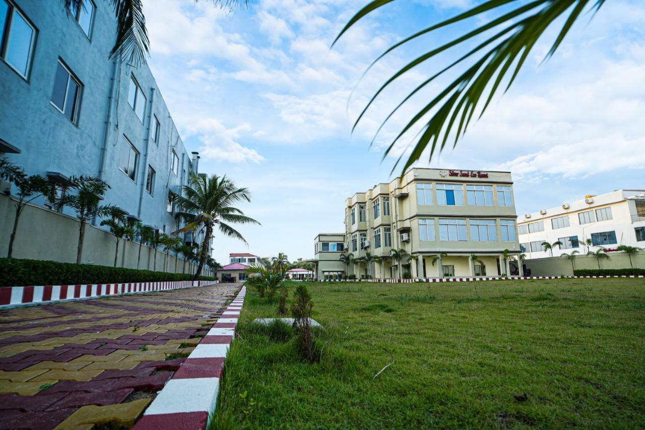 Silver Sand Eco Resort !! Beachfront !! With Biggest Pool And Huge Open Area !! Ideal For Weddings !! Couple Friendly !! มันดราโมนี ภายนอก รูปภาพ