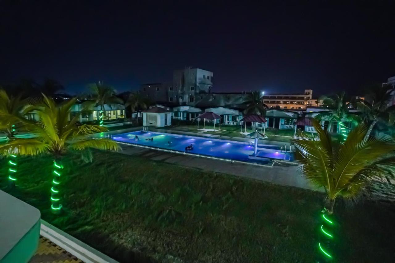 Silver Sand Eco Resort !! Beachfront !! With Biggest Pool And Huge Open Area !! Ideal For Weddings !! Couple Friendly !! มันดราโมนี ภายนอก รูปภาพ