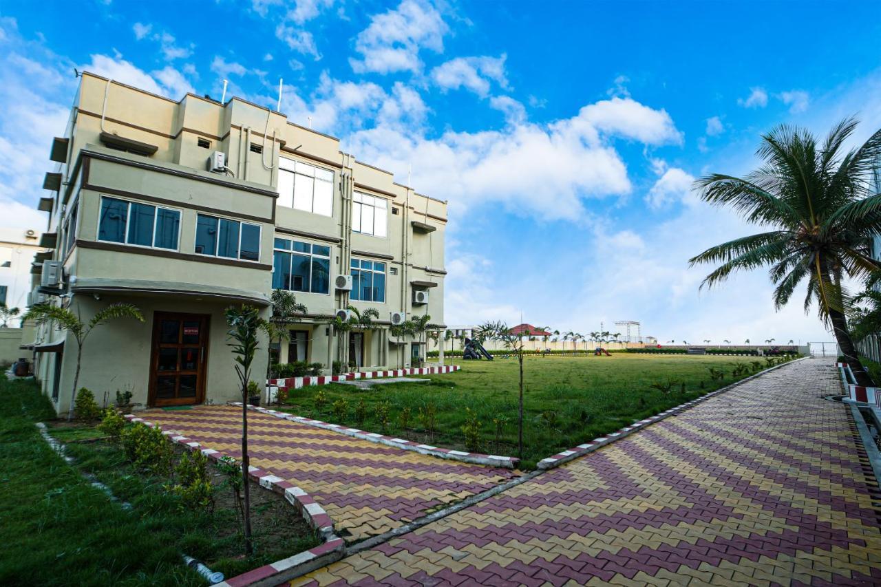 Silver Sand Eco Resort !! Beachfront !! With Biggest Pool And Huge Open Area !! Ideal For Weddings !! Couple Friendly !! มันดราโมนี ภายนอก รูปภาพ